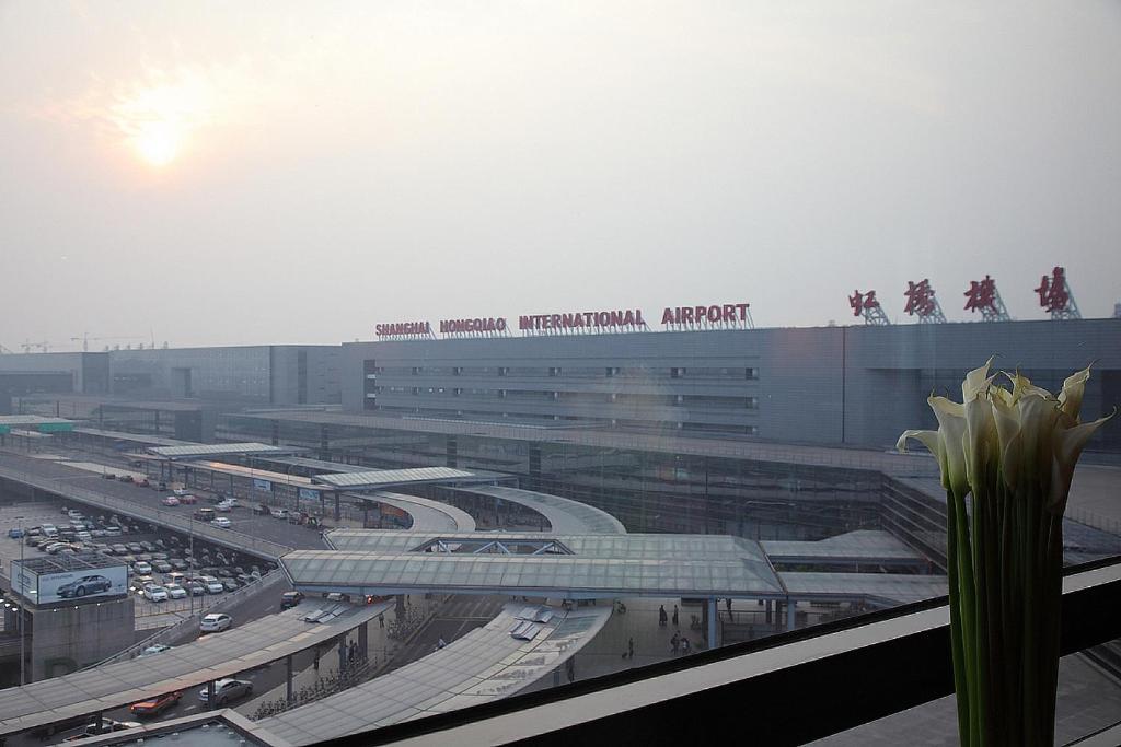 Boyue Hongqiao Airport - Air China Khách sạn 5*