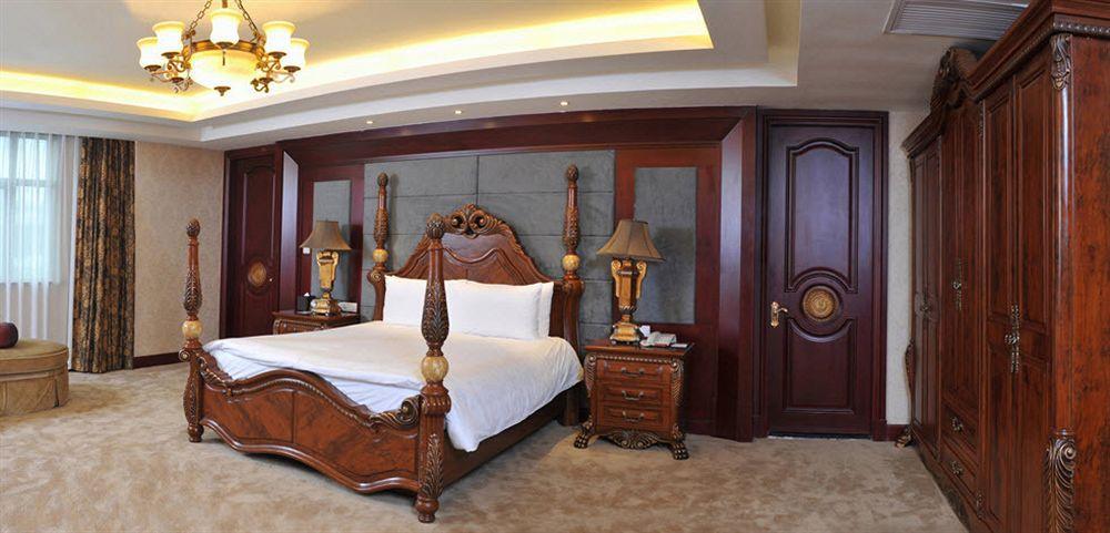 Hotel Boyue Hongqiao Airport - Air China 5*