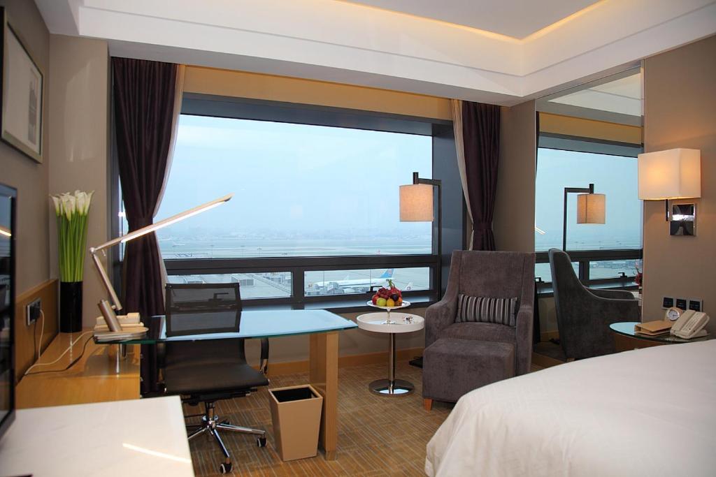 Boyue Hongqiao Airport - Air China 5* Shanghai